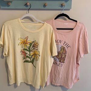 Old navy graphic tee bundle size xxl